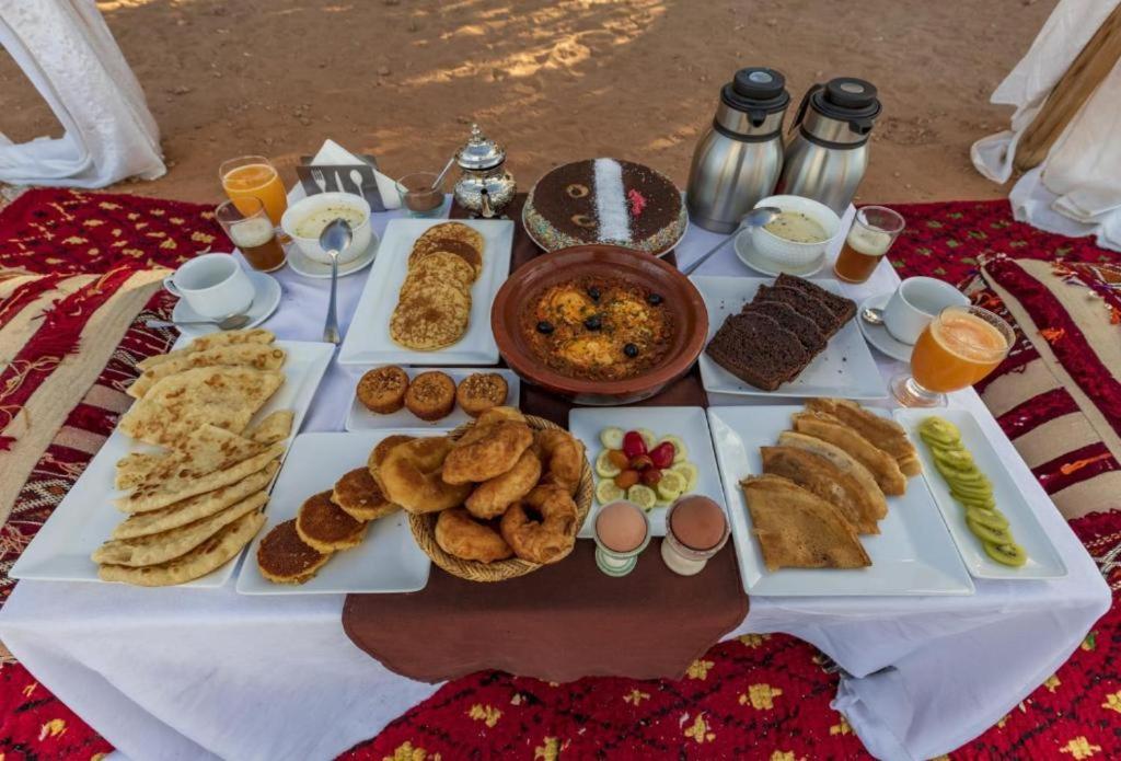 Blue Sky Luxury Camp Merzouga Exterior foto