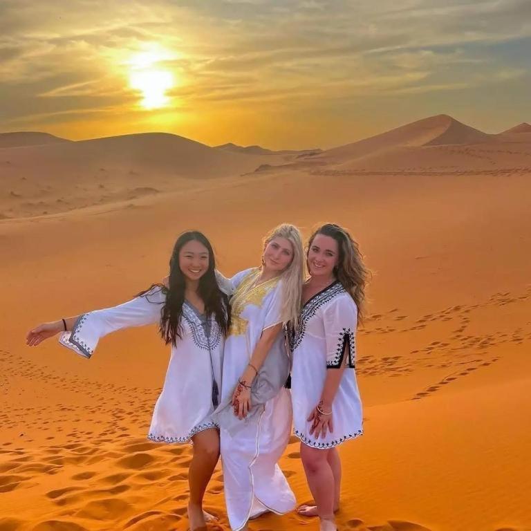 Blue Sky Luxury Camp Merzouga Exterior foto